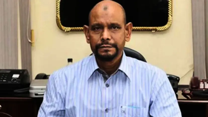 শাপলা চত্বরে হত্যাযজ্ঞ : সাবেক ডিআইজি জলিলকে আনা হলো ট্রাইব্যুনালে